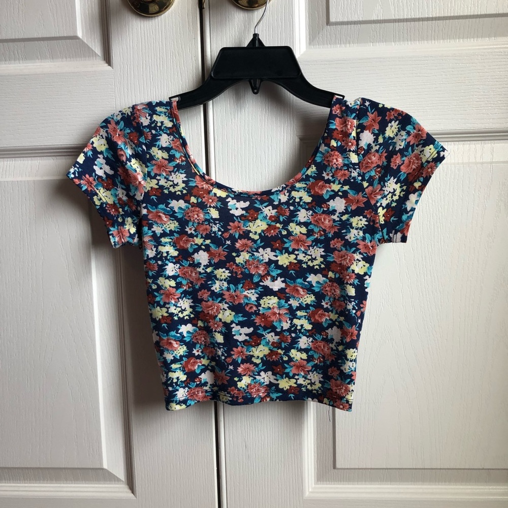 LA Hearts crop top